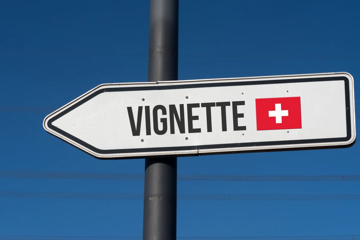 Schweizer Autobahnen meistern: Ihr Vignette-Wegweiser